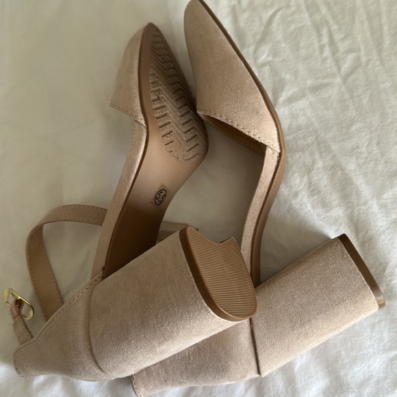 Lulus heels - Picture 4 of 5
